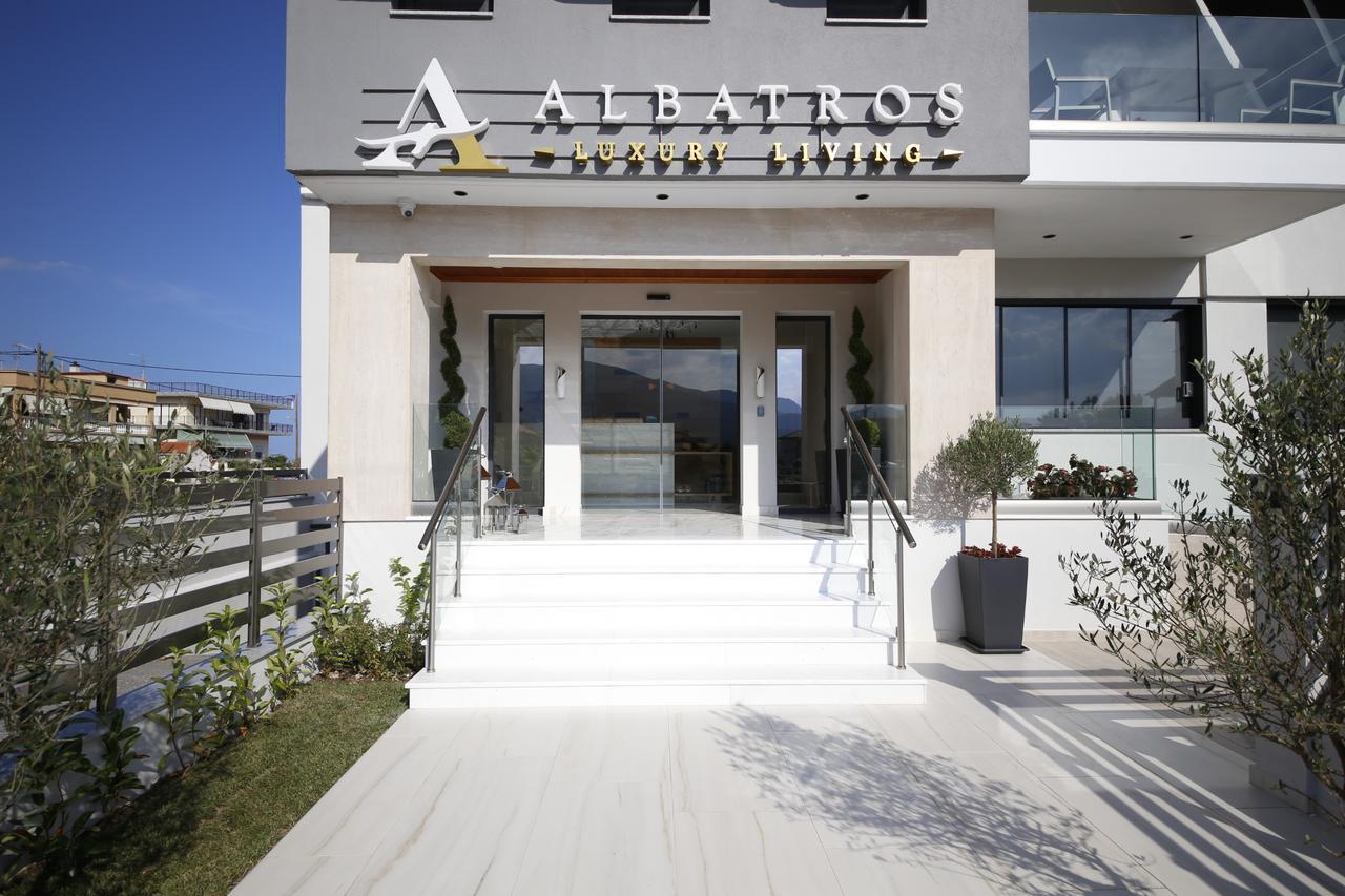 Albatros Suites Vrasná Exterior foto